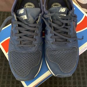 Blue new balance 420 style size 6 women